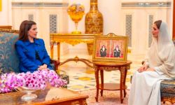 السيدة عهد بنت عبد الله تستقبل الفنانة ماجدة الرومي في قصر البركة